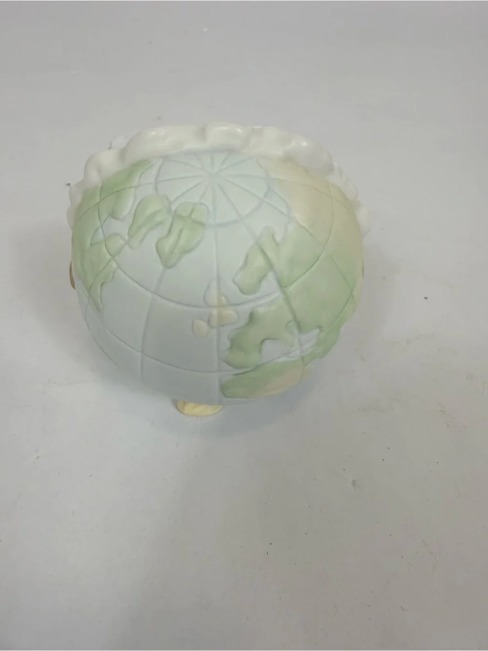 Precious Moments Sleeping Baby Figurine Globe Enesco Vintage 2000